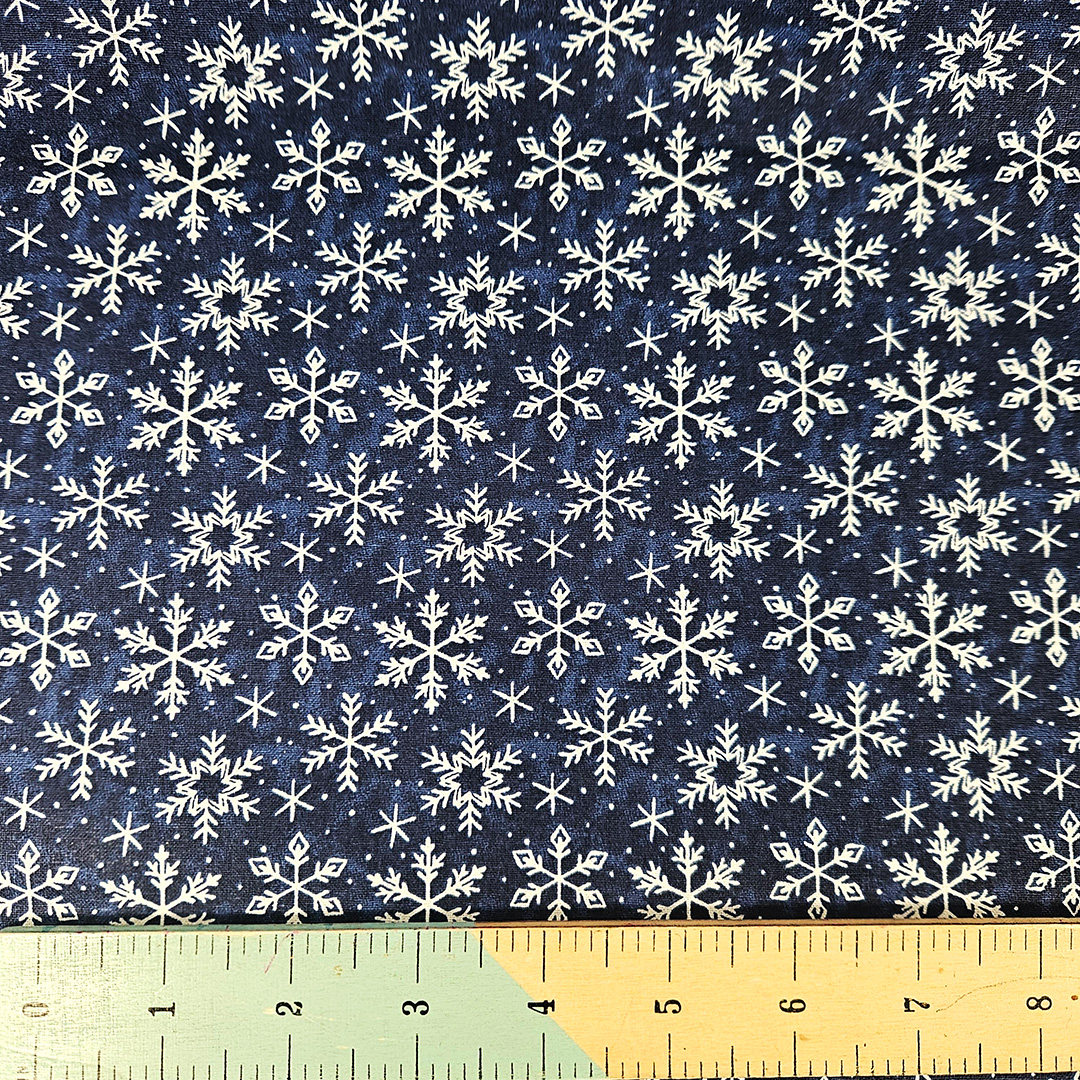 Christmas Snowflakes Prints 100% Cotton 112cm Wide Digitally Printed Fabric for Crafting, Sewing, Patchwork, Dressmaking
