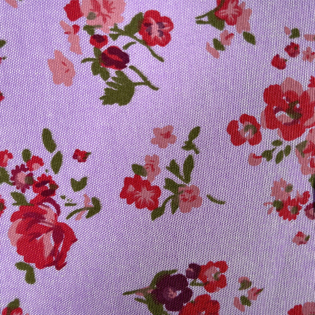 Red Roses Small Ditsy Floral 35% Cotton 65% Polyester 145cm Wide Digitally Printed Fabric for Crafting, Sewing, Patchwork, Dressmaking