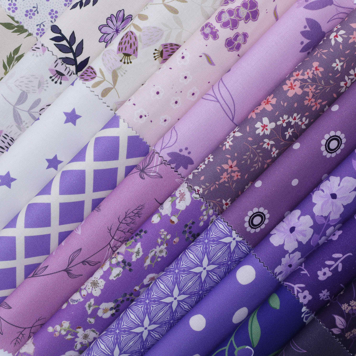 CraftsFabrics Lavender Dreams 40Pcs 100% Cotton Charm Pack