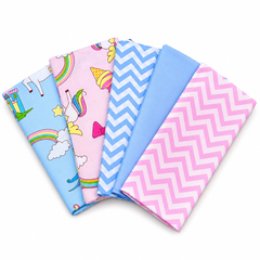 CraftsFabrics Lot de 5 tissus en coton imprimés licorne, arc-en-ciel, château, nuages, 50 x 40 cm de large, pour patchwork, quilting, couture, coussin