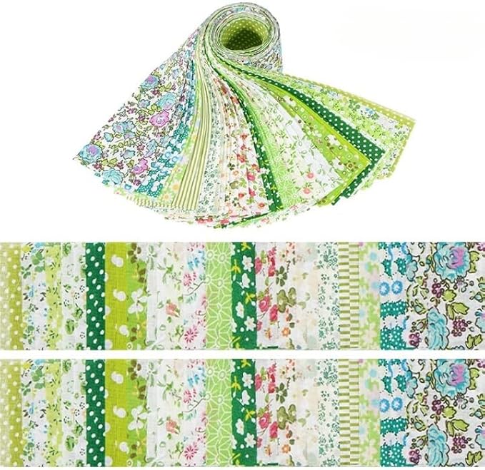 CraftsFabrics 40pcs Floral Printed 100% Cotton Patchwork Jelly Roll