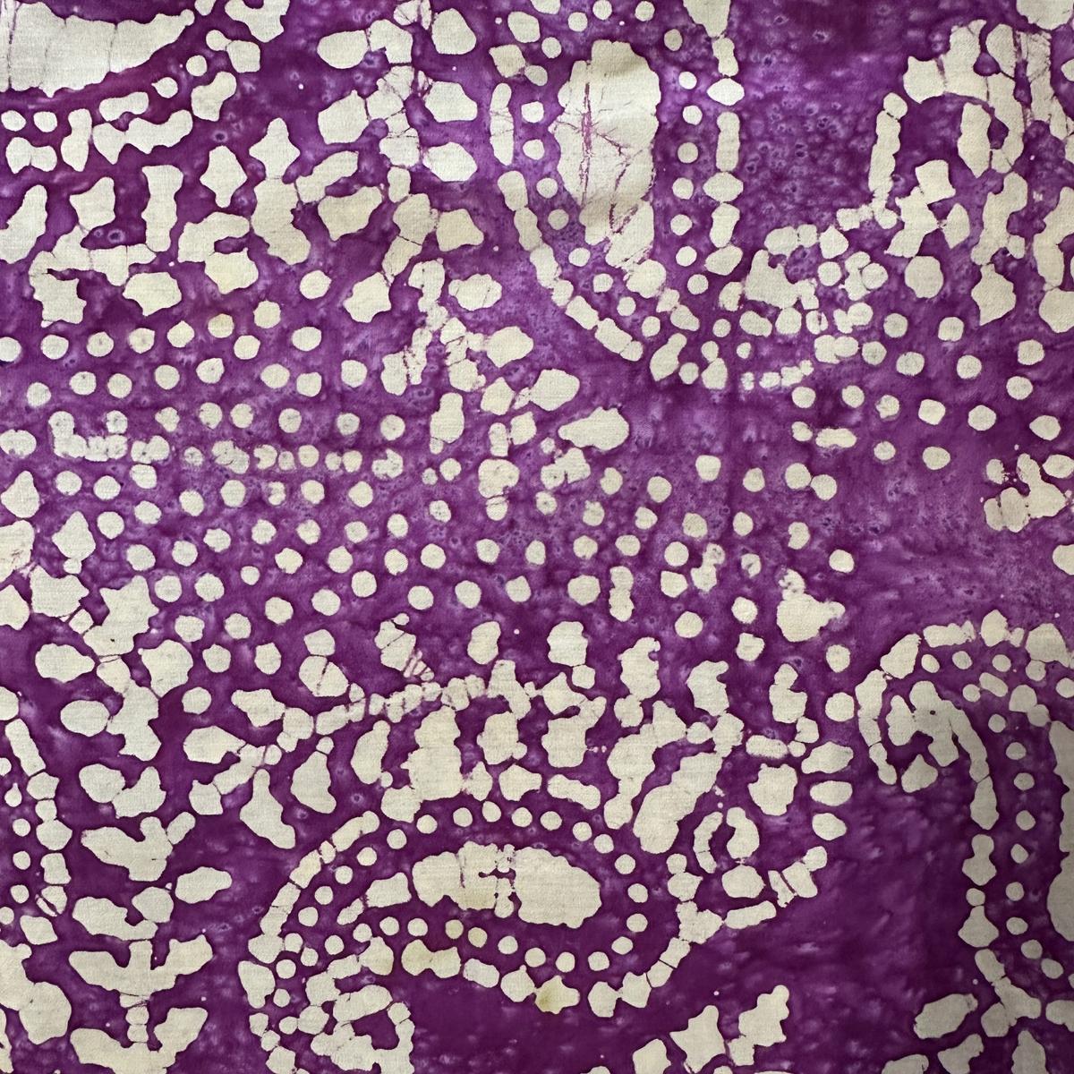 John Louden Pink Batik Paisley 100% Cotton 110cm Wide Cotton Fabric for Sewing, Quilting, Dressmaking, Skirts and Shirts