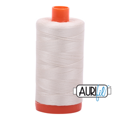 Aurifil Mako-Baumwolle, massiv, 50 WT, silberweiße Baumwolle, 1 große Spule – 1 x 1280 m, ideal für Maschinenstickerei, Quilten und Nähen