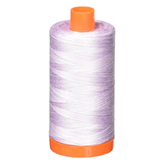 Fil à broder Aurifil en coton mako 50 %, 1 422 yards, lilas français panaché