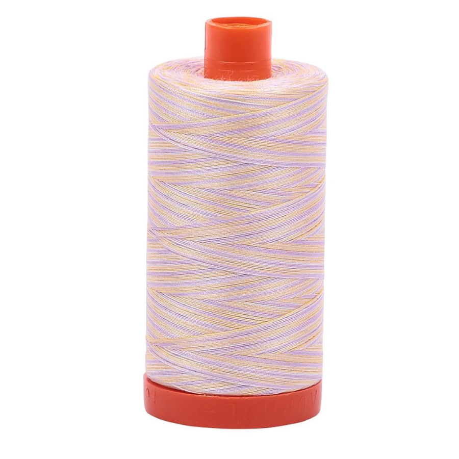 Fil à broder Aurifil en coton mako 50 %, 1 422 yards, multicolore, blanc