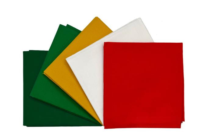 Lot de 4 carrés de tissu Crafty By Chatham Glyn William Morris 100 % percale de coton, 50 x 55 cm de large, pour travaux manuels, patchwork et loisirs créatifs pour enfants